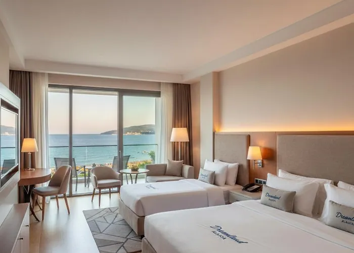 Dreamland & ألانيا